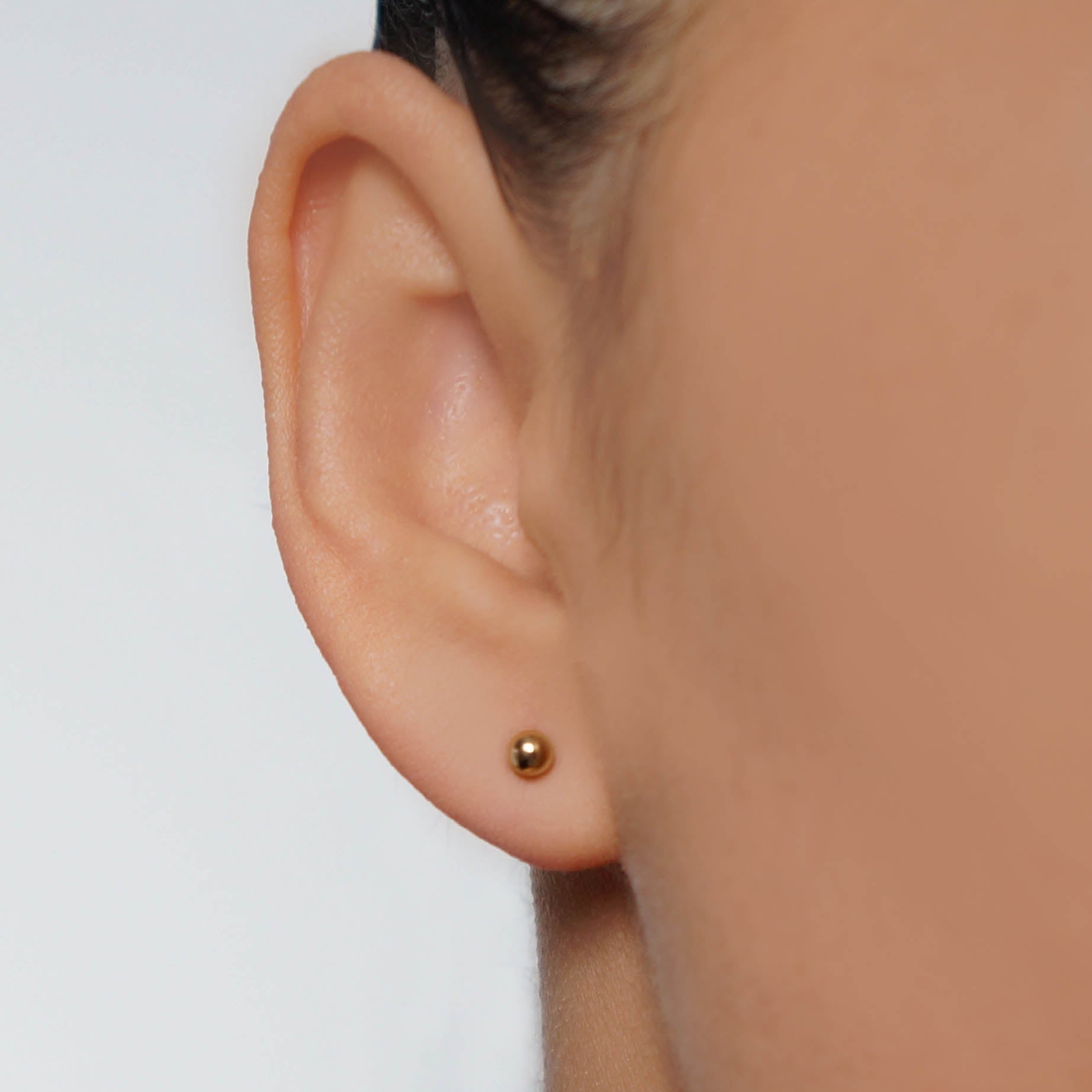 Elan Classic Ball Stud Earrings