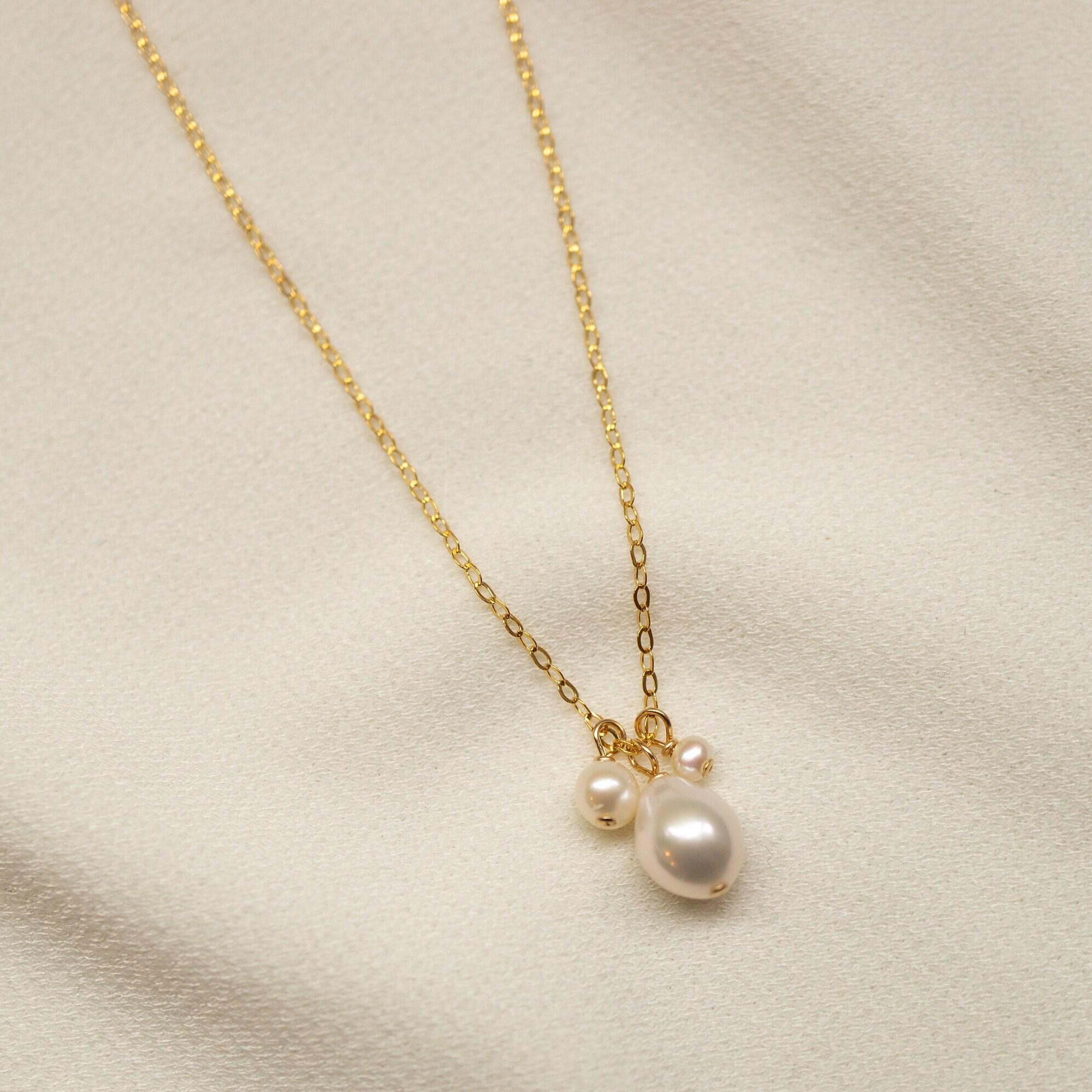 Three Pearl Gold Necklace // 14K Gold filled Necklace // Bridal jewelry // Handmade jewelry // June birthstone