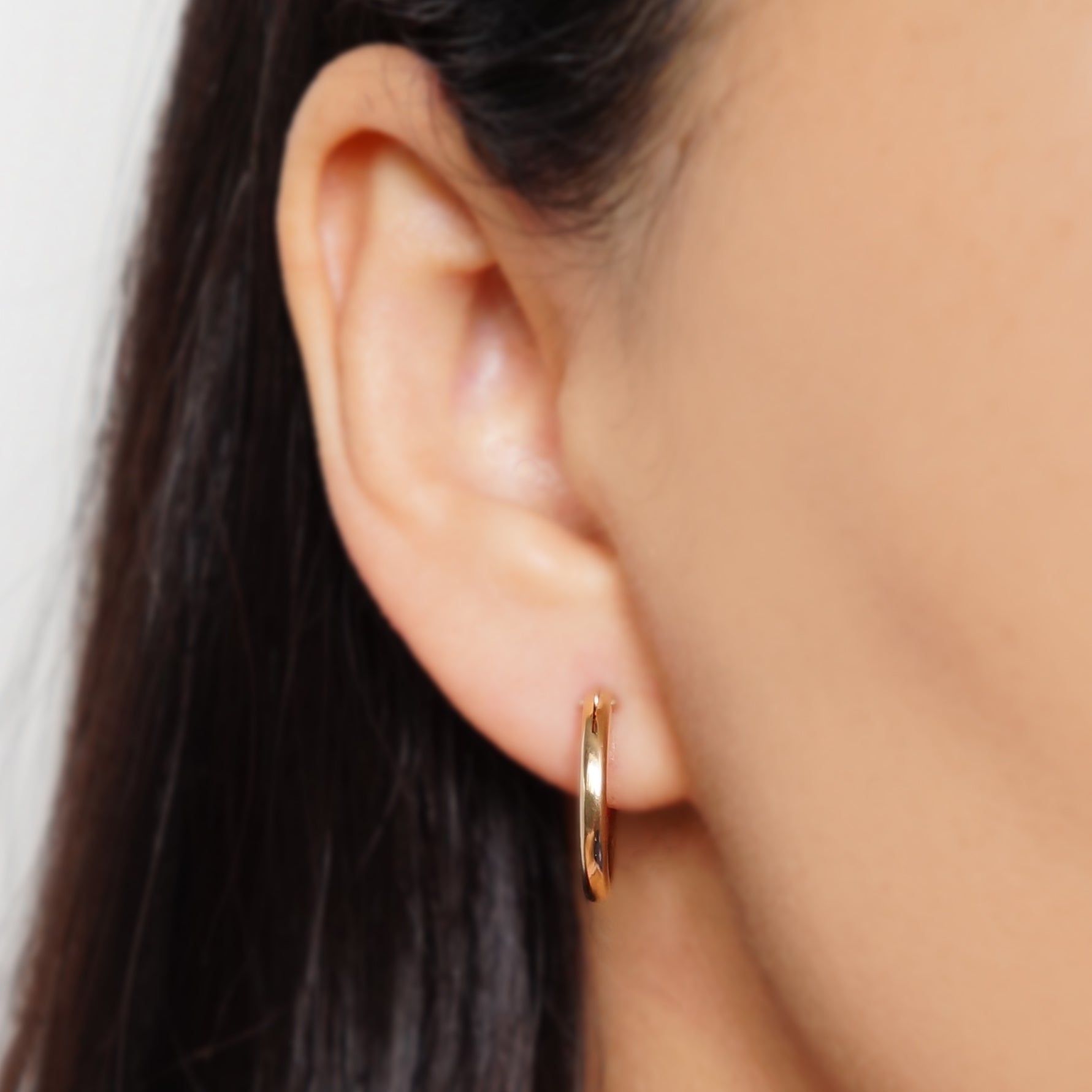 Verra Gold Hoop Earrings