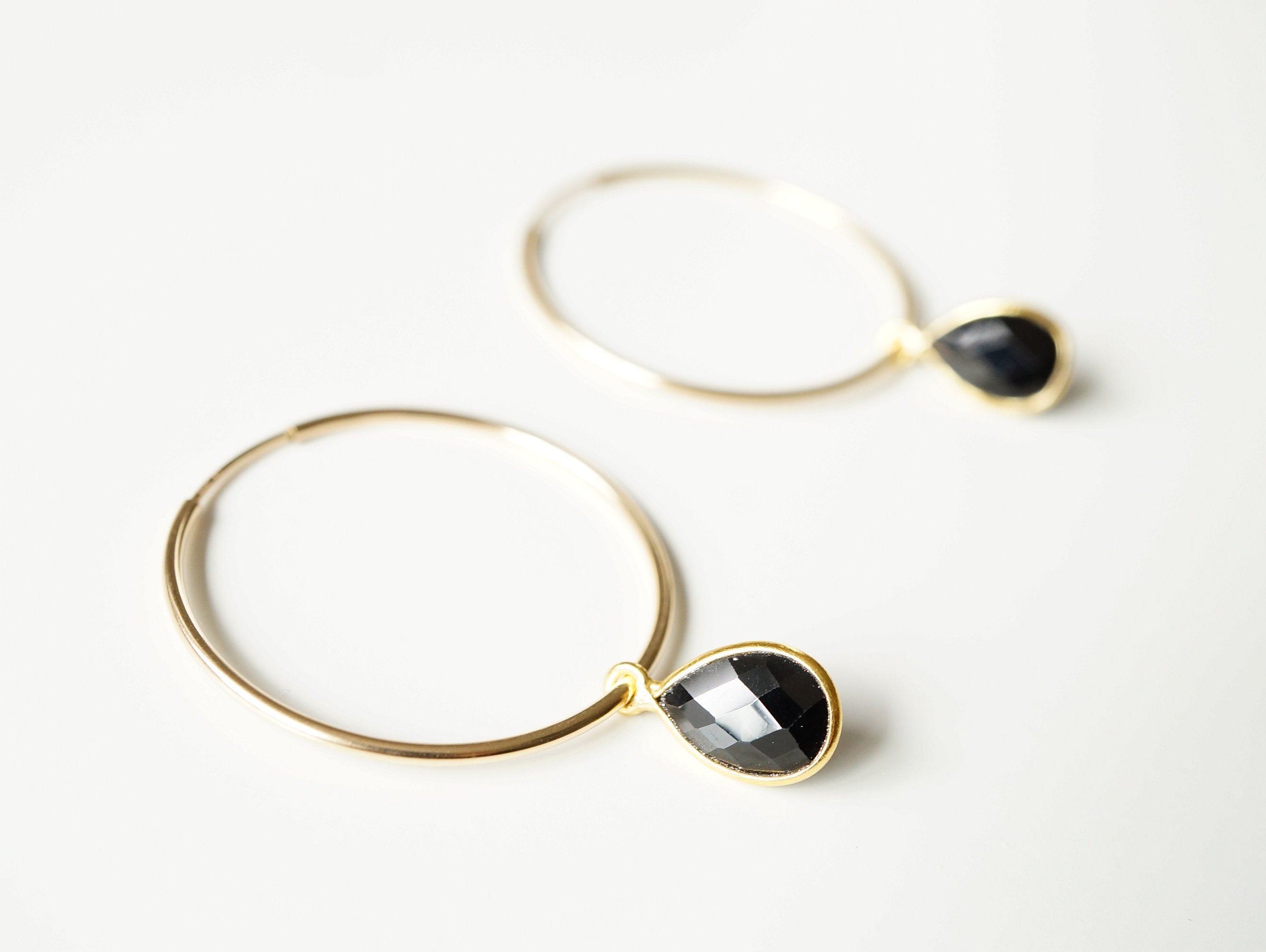 Black Spinel Gemstone Gold Large Hoop Earrings (Nuova) // Gifts for her // Handmade earrings // Minimalist jewelry