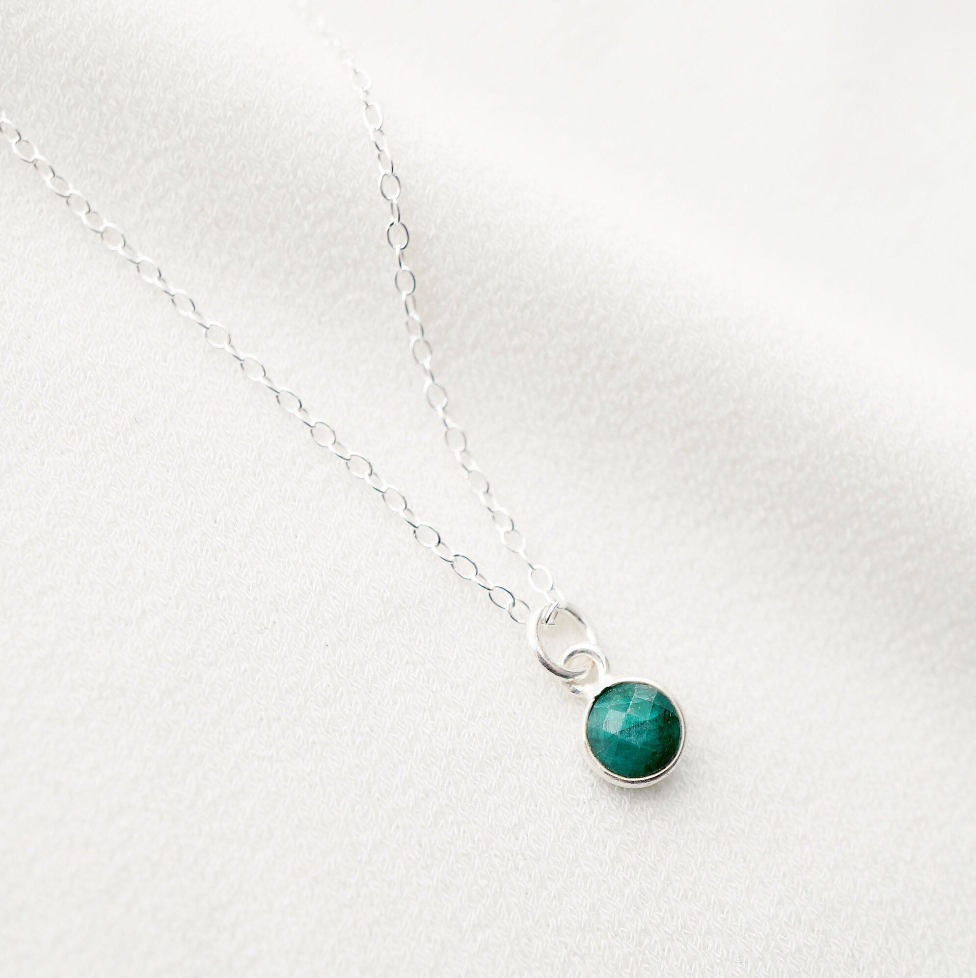 Tiny moonstone on Sterling silver Necklace (Cira) // Gift for sister // Present for mom // Dainty necklace