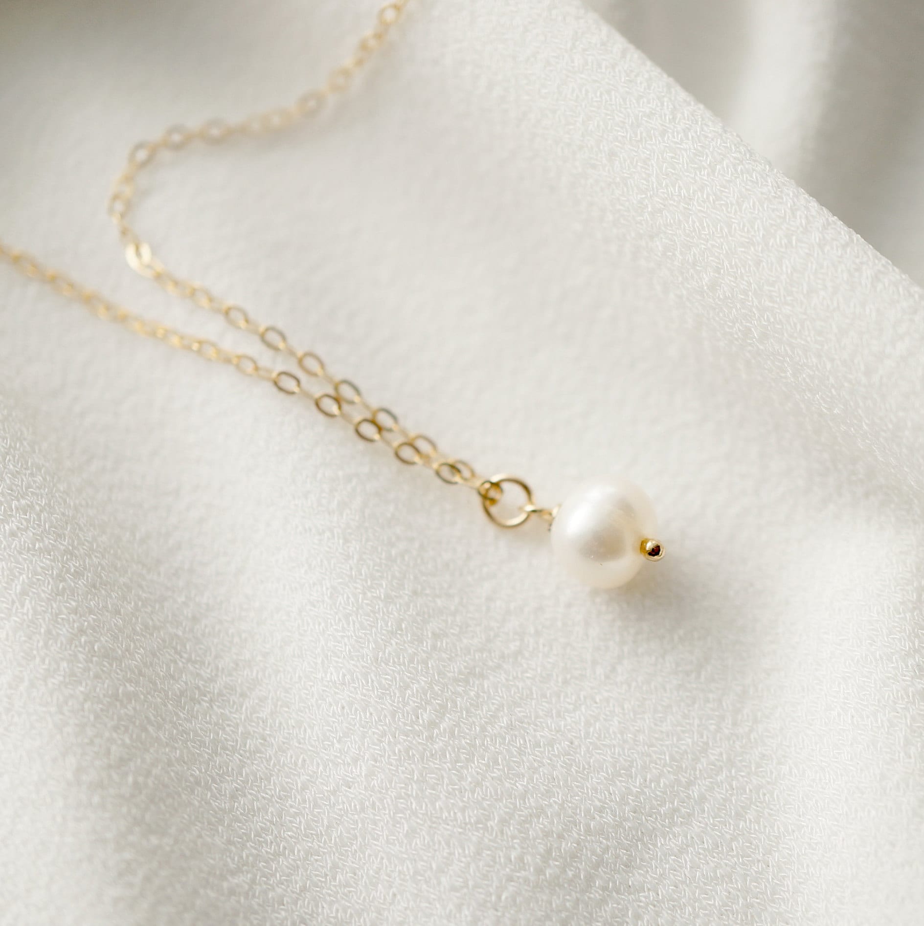 Cream Pearl on 14K Gold fill Necklace (Mona) // Gift for her // Bridal Jewelry // June birthstone
