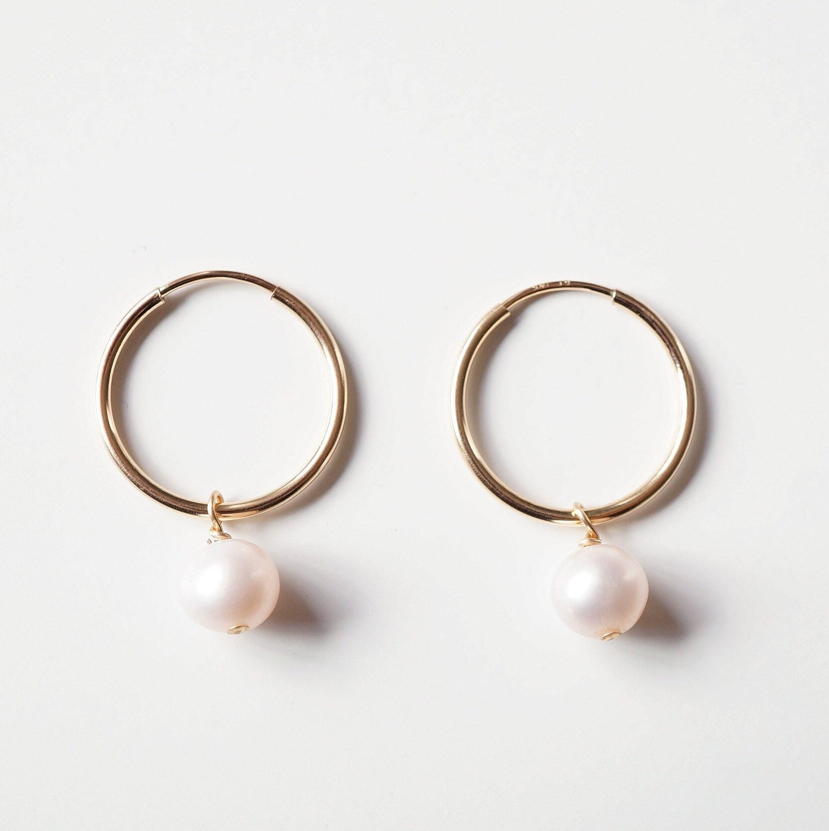 Pearl Gold Hoop Earrings (Lessi) // Gifts for her // Handmade earrings // Minimalist jewelry
