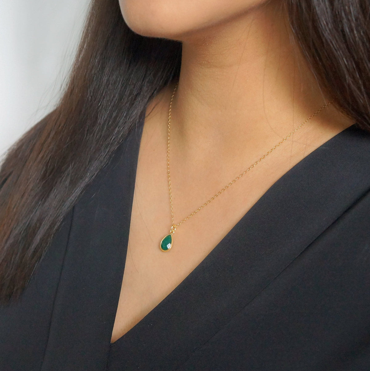 Black Onyx Teardrop Golden Chain Necklace