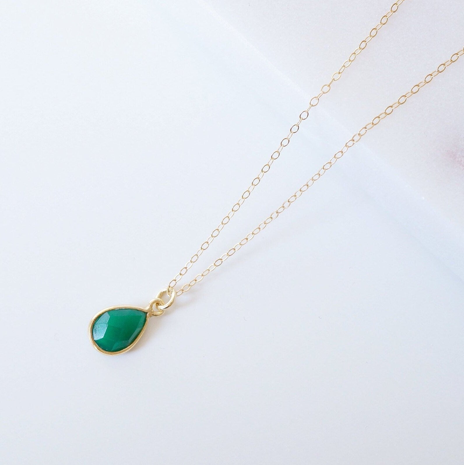 Green Onyx Teardrop Gold Necklace (Toma) // Gift for her // Minimalist jewellery //