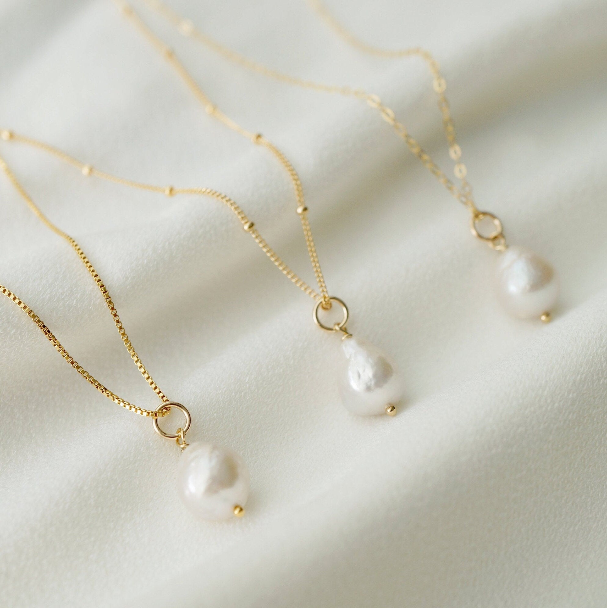 Baroque Pearl Rose Gold Necklace (Estelle) // 14K Rose Gold filled Necklace // Bridal jewelry // Handmade jewelry // June birthstone