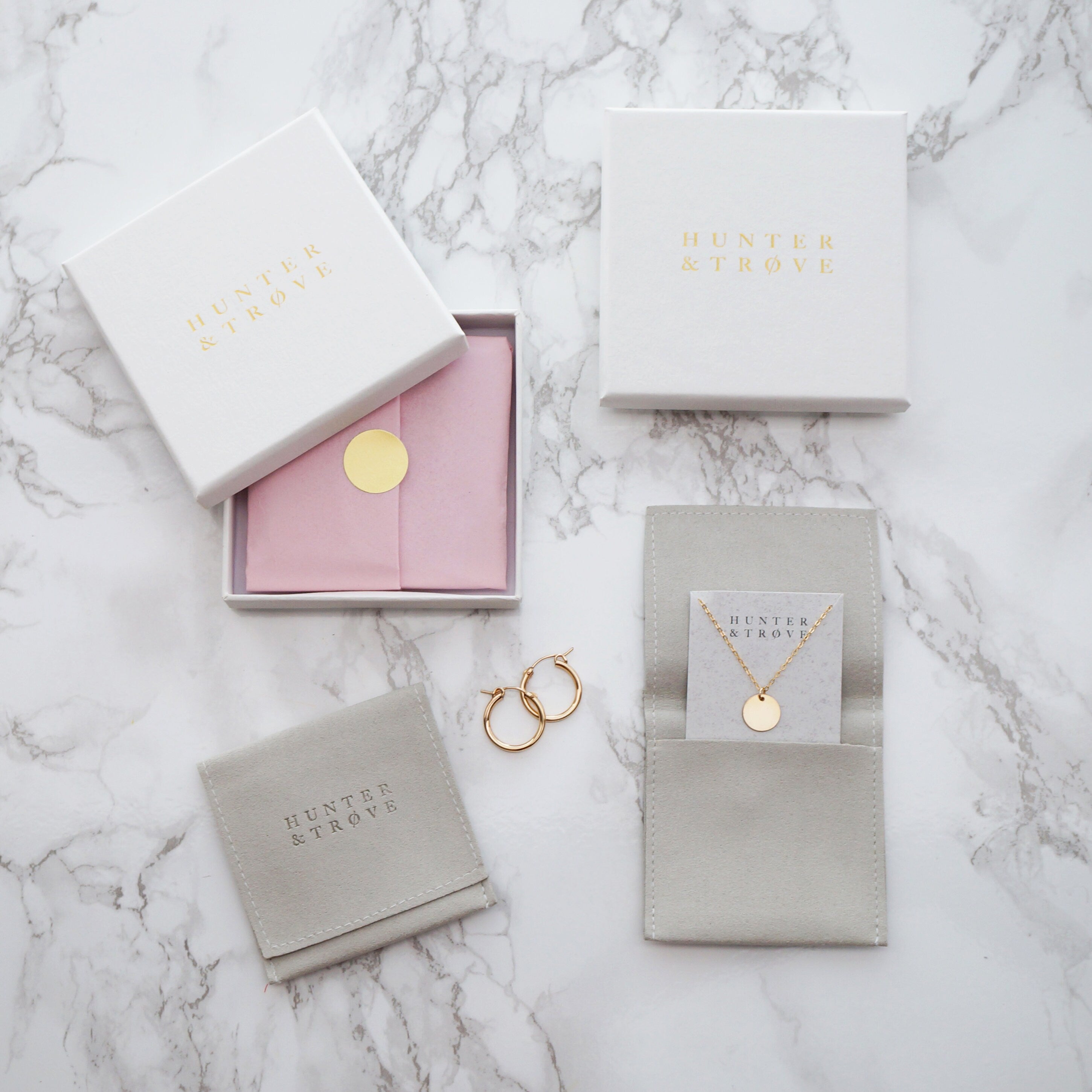 Gold Heart Necklace (Calan) // 14K Gold filled // Gift for her // Minimalist jewelry