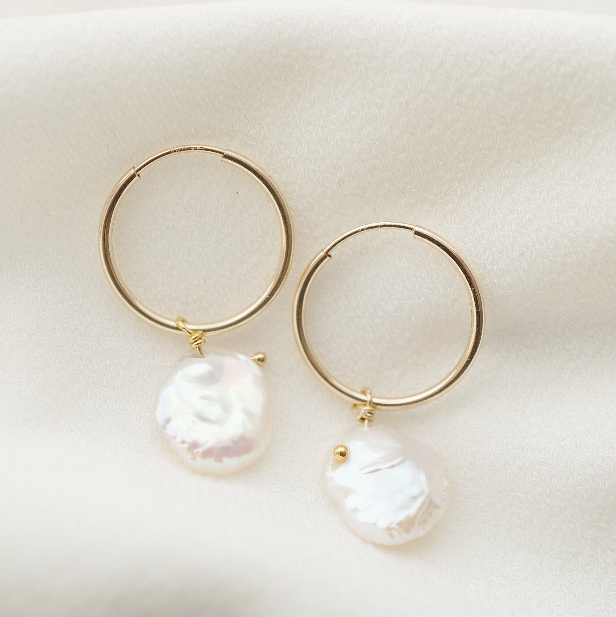 Keshi Pearl Gold Hoop Earrings (Perla) // Gifts for her // Handmade earrings // Minimalist jewelry