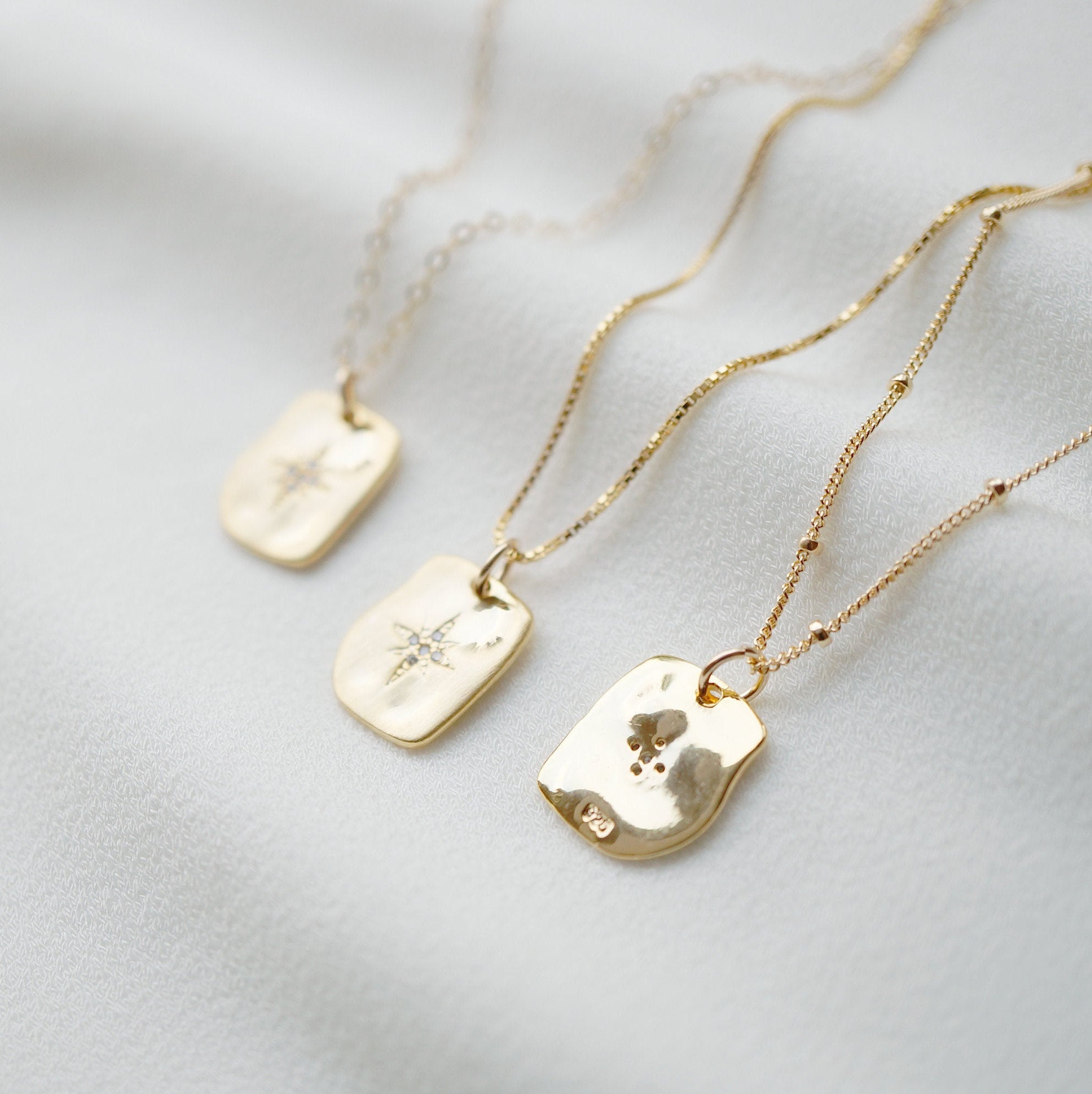 Gold North Star Note Necklace (Compass Paxton)