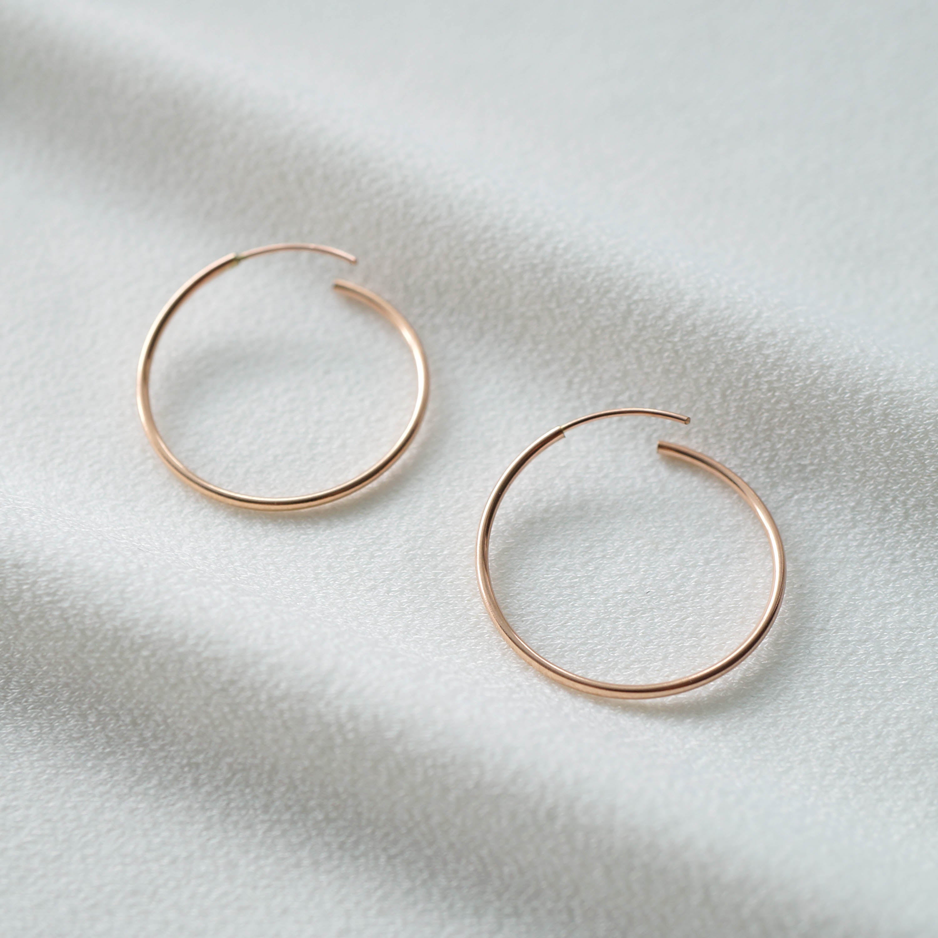 Miro Everyday Medium Hoop Earrings