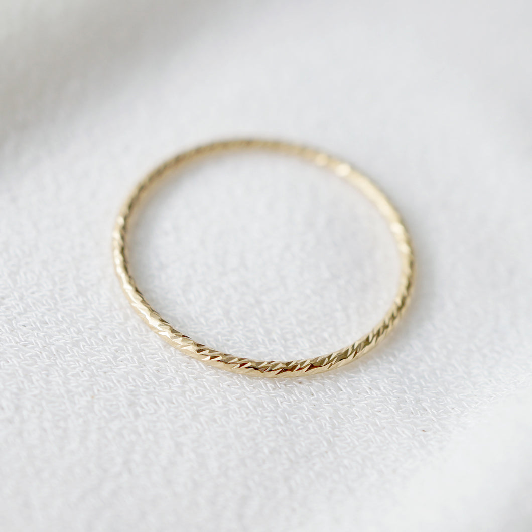 Rose Gold Petite Shimmer Ring (Vale)