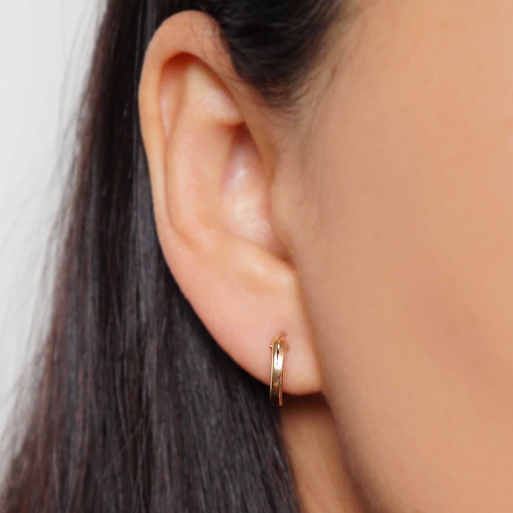 Verra Petite Gold Hoop Earrings