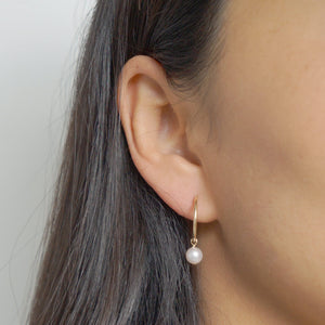 Pearl Gold Hoop Earrings (Lessi) // Gifts for her // Handmade earrings // Minimalist jewelry