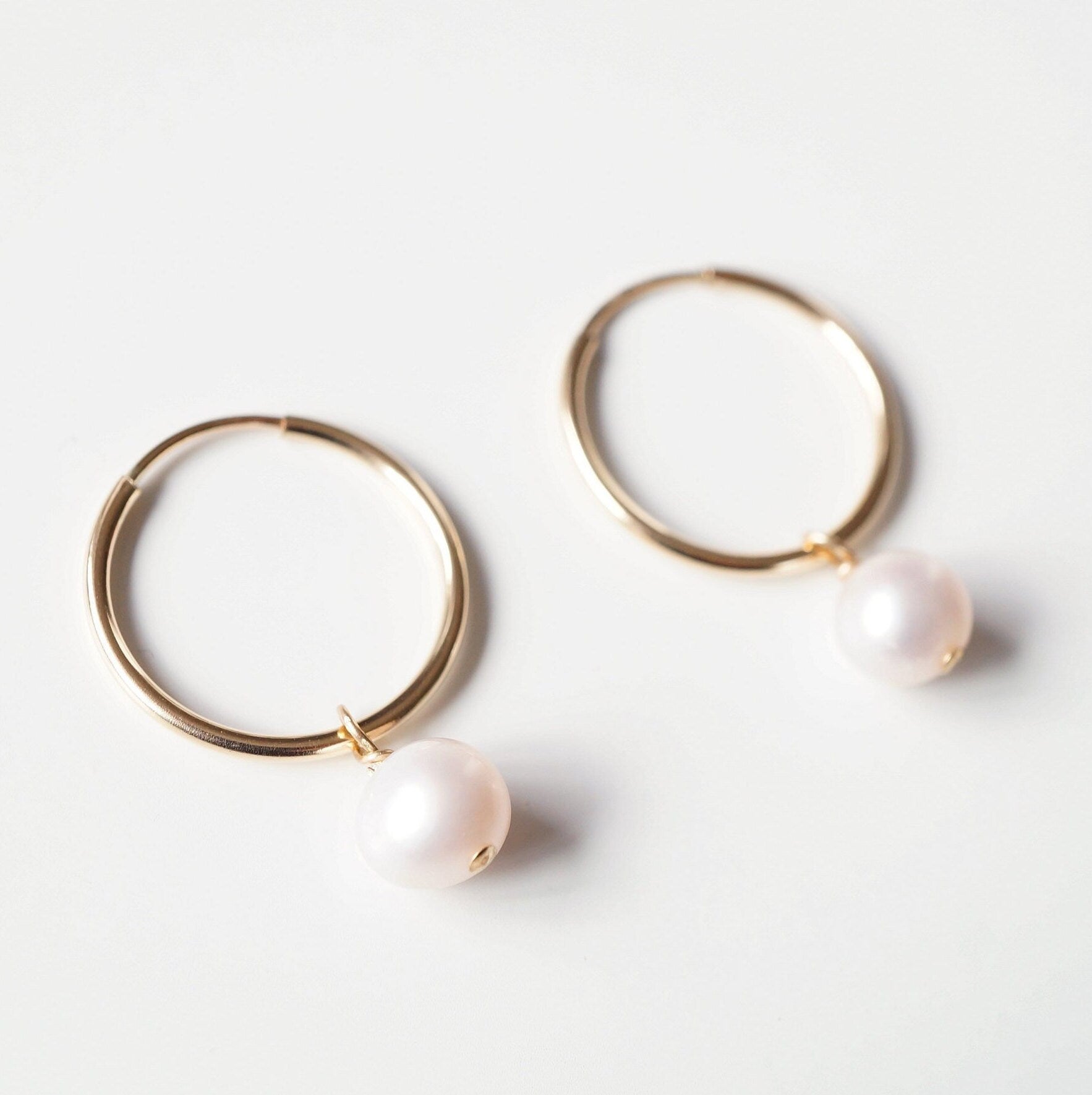 Pearl Gold Hoop Earrings (Lessi) // Gifts for her // Handmade earrings // Minimalist jewelry