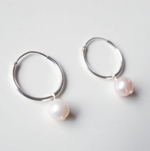 Pearl Sterling Silver Hoop Earrings (Lessi) // Gifts for her // Handmade earrings // Minimalist jewelry