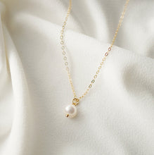 Load image into Gallery viewer, Cream Pearl on 14K Gold fill Necklace (Mona) // Gift for her // Bridal Jewelry // June birthstone
