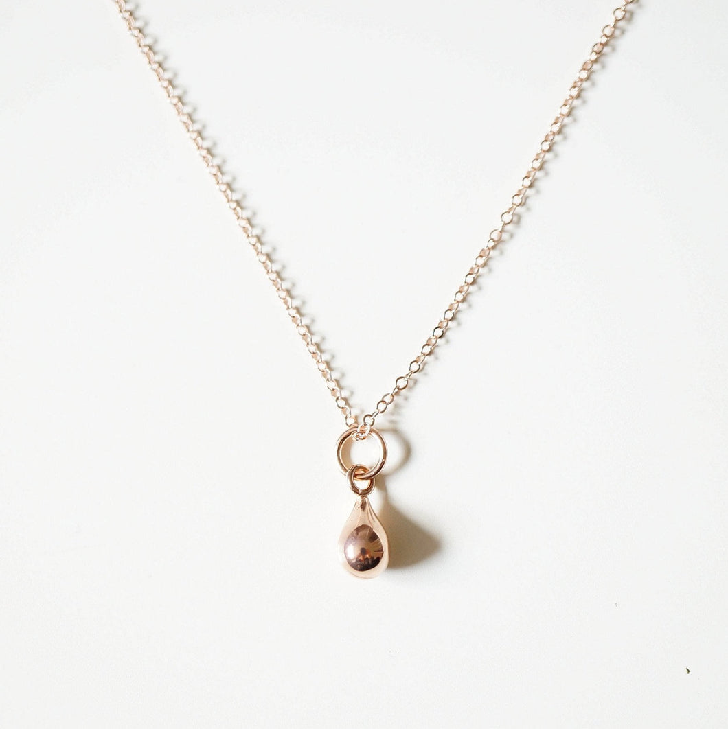 Rose Gold Tear drop Necklace (Rania) // Gift for sister // Present for mom // Dainty necklace
