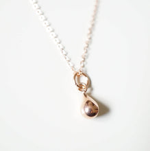 Load image into Gallery viewer, Rose Gold Tear drop Necklace (Rania) // Gift for sister // Present for mom // Dainty necklace