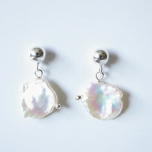 Load image into Gallery viewer, Keshi Pearl Sterling Silver Stud Earrings (Sirius) 