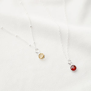 Tiny emerald stone on Sterling silver Necklace (Cira) // Gift for sister // Present for mom // Dainty necklace