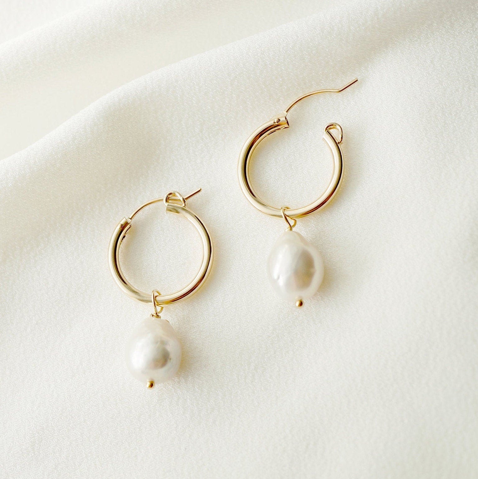 Baroque Pearl Gold Hoop Earrings (Claudette) // Bridal earrings // Handmade earrings // Wedding jewelry