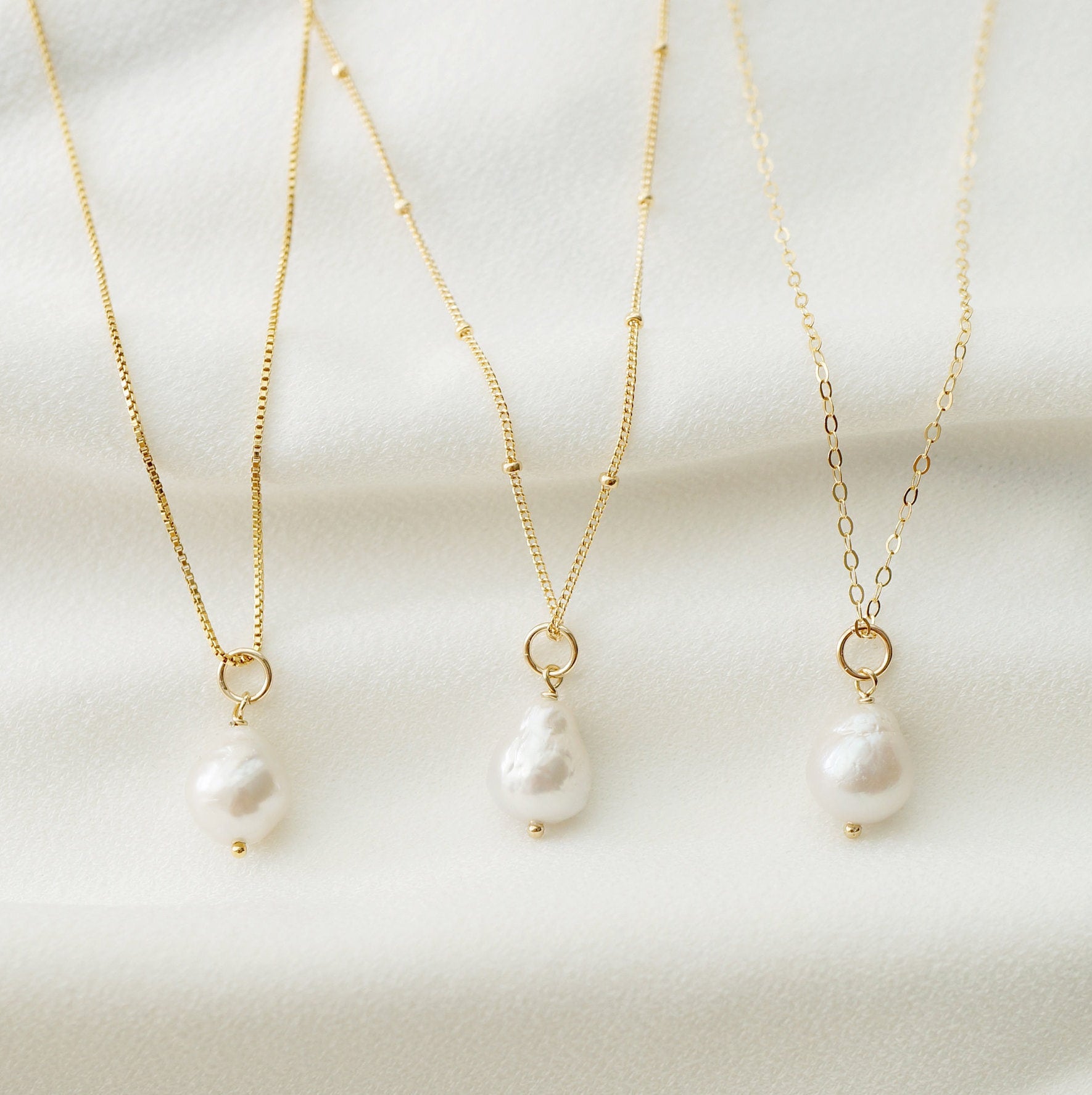 Baroque Pearl Rose Gold Necklace (Estelle) // 14K Rose Gold filled Necklace // Bridal jewelry // Handmade jewelry // June birthstone